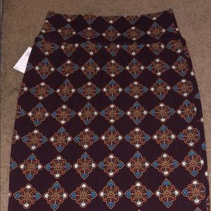 Patterned Pencil Skirt